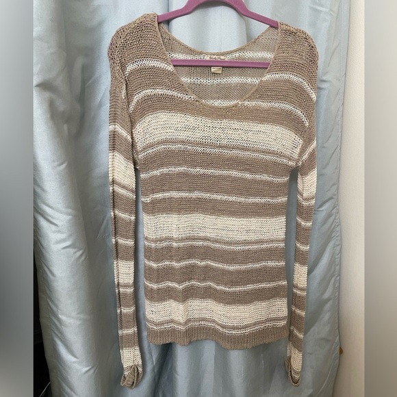 Lucky Brand Sweaters - Lucky Brand size Medium Sweater